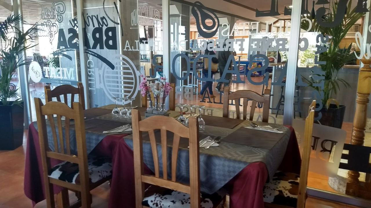 Hostal Venta Del Peral Cullar de Baza ภายนอก รูปภาพ